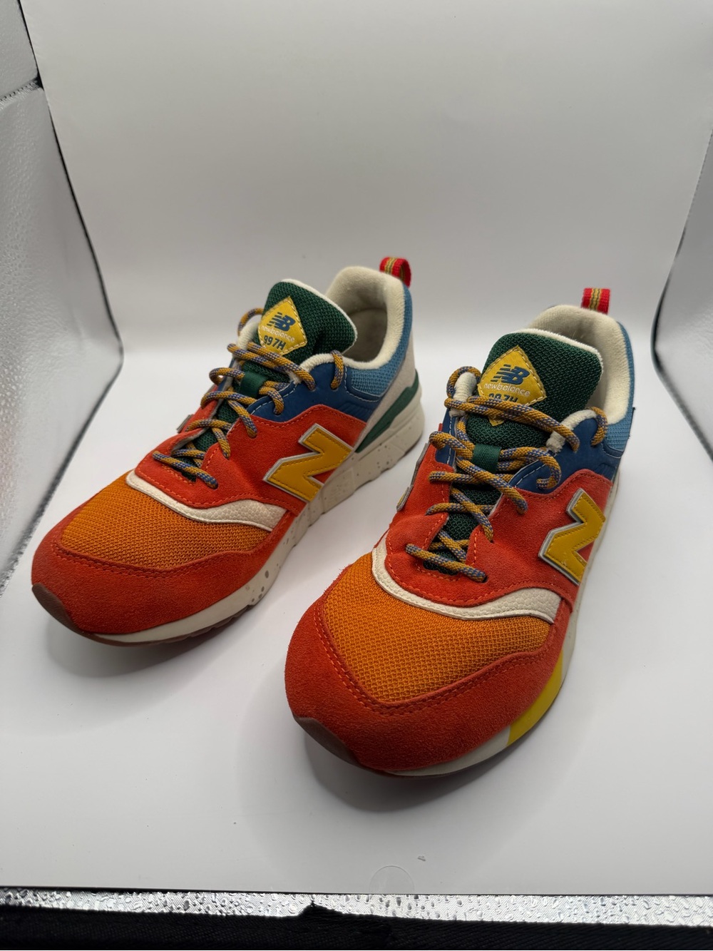 Women’s Size 7.5 New Balance Multicolor (Orange Red Yellow Blue) Sneakers